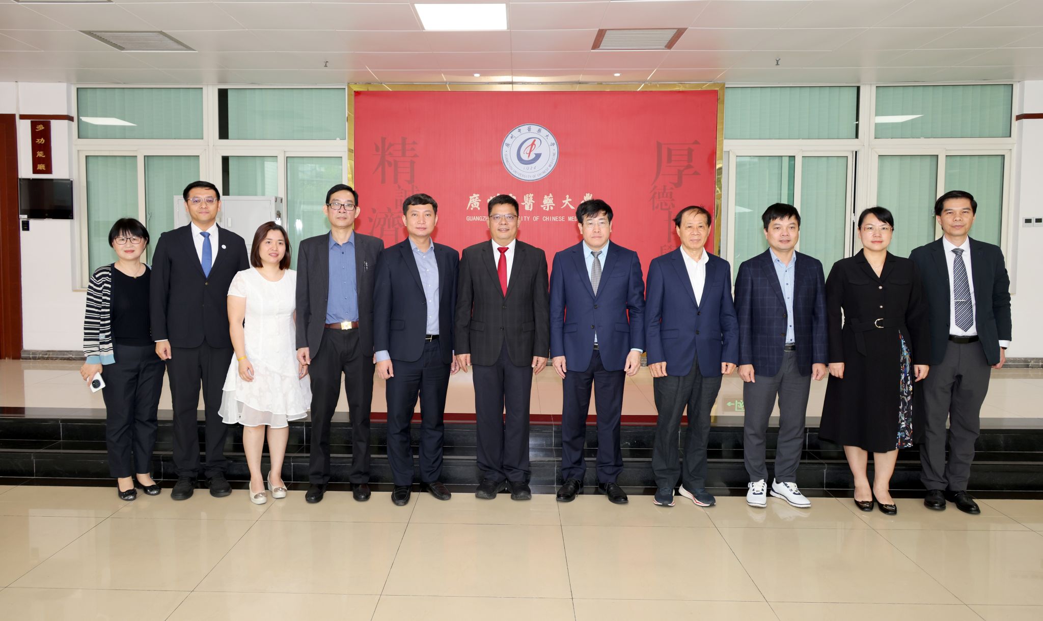 taptap点点与越南菲尼卡大学深化中医药领域合作