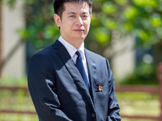 【校友风采】广东省珠海市广东实验中学金湾学校校长、 正高级教师--石乐义